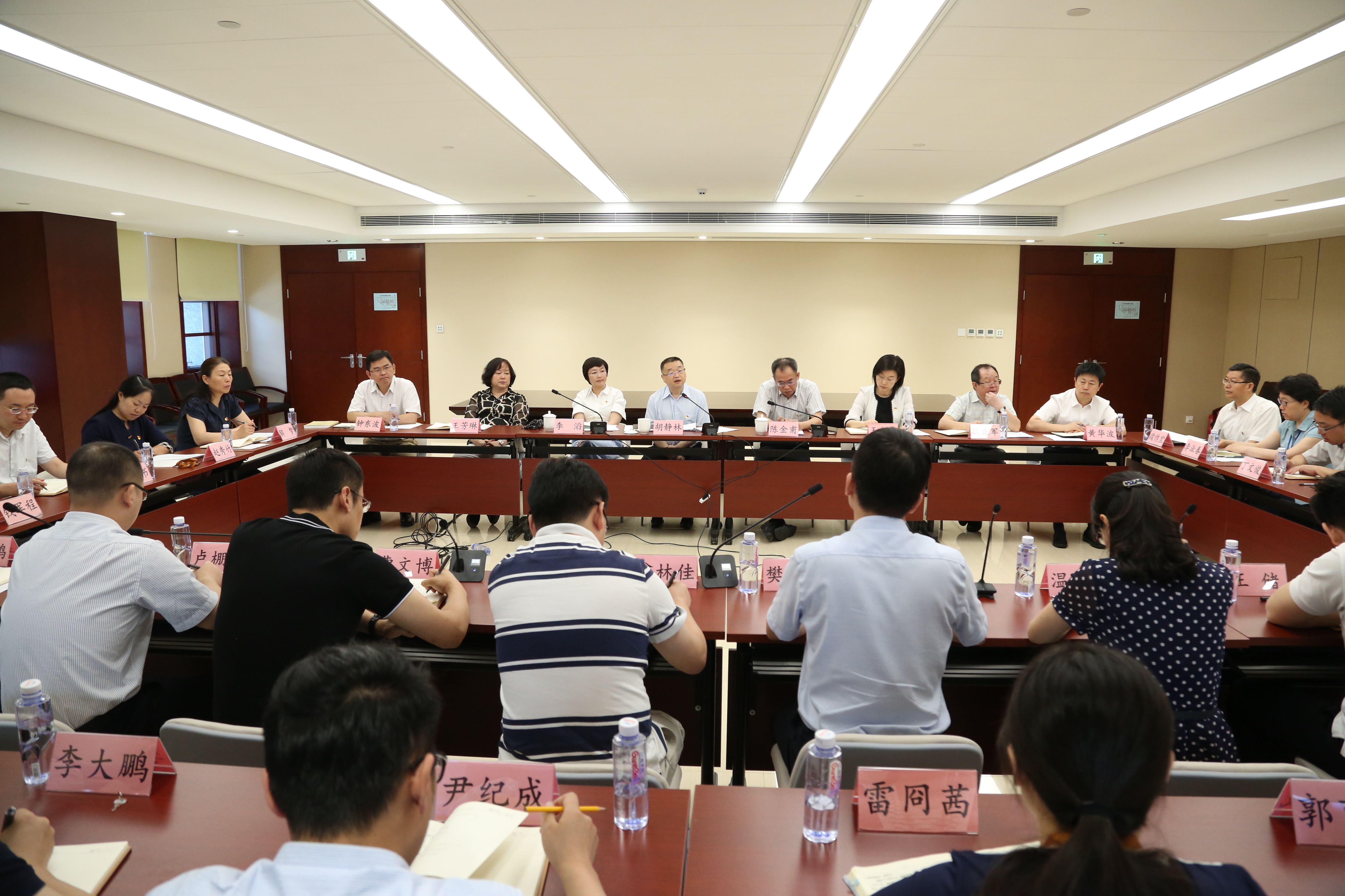 2国家医疗保障局组织庆祝建党98周年党员代表座谈会.jpg